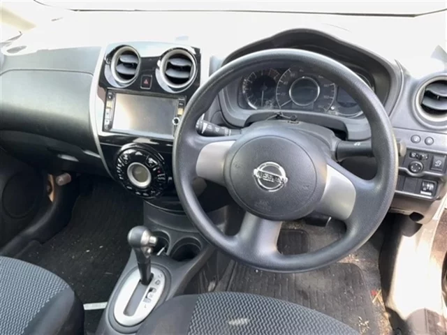 Nissan Note  с аукциона в Японии