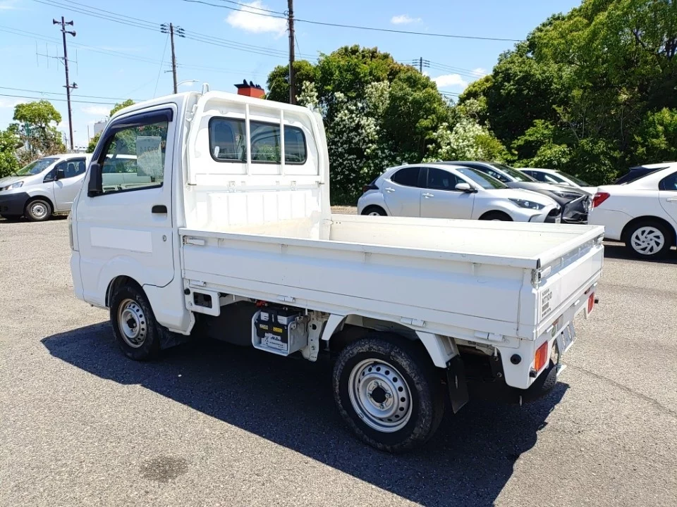 Nissan NT100 Clipper  с аукциона в Японии