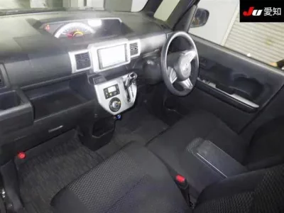 Toyota Pixis Mega