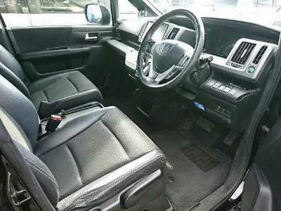 Honda STEPWGN SPADA