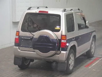 Mitsubishi Pajero Mini