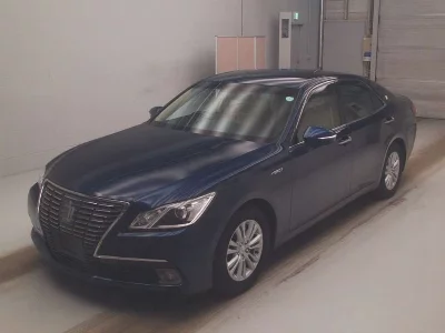 Toyota CROWN HYBRID