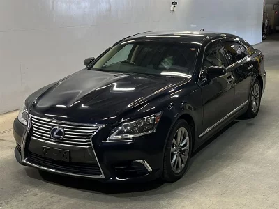 Lexus LS600h