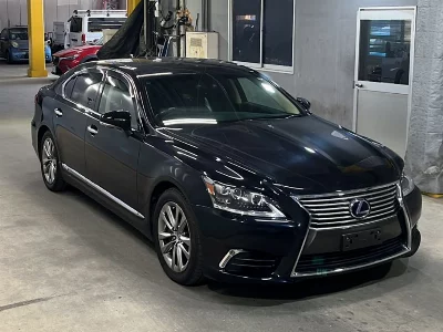 Lexus LS600h