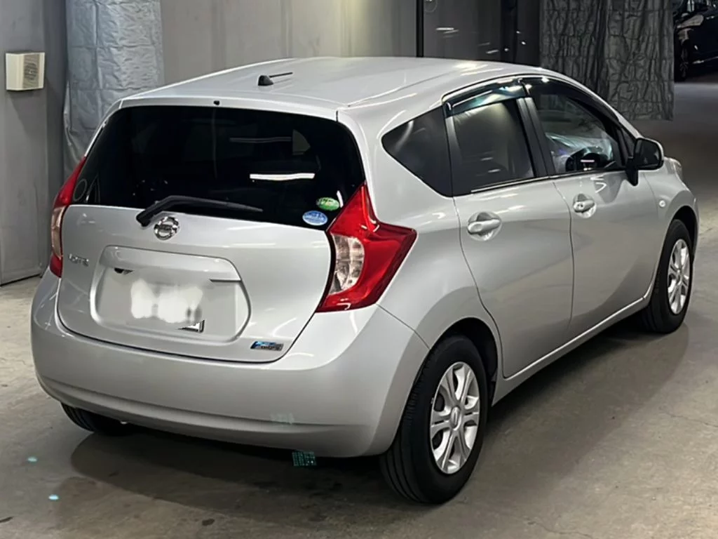 Nissan Note  с аукциона в Японии