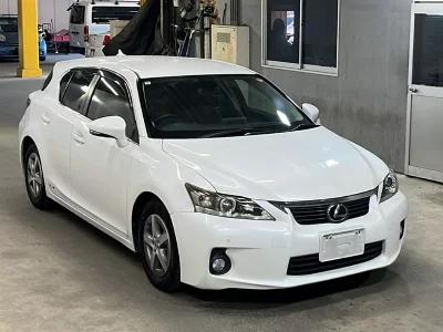 Lexus CT200h