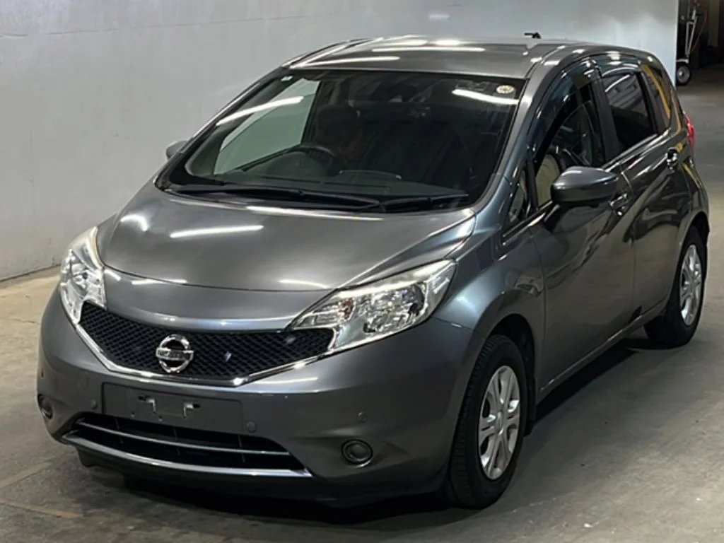 Nissan Note  с аукциона в Японии