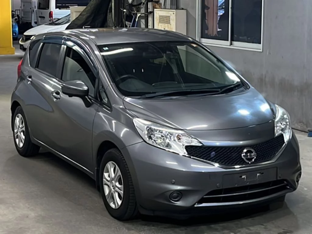 Nissan Note  с аукциона в Японии