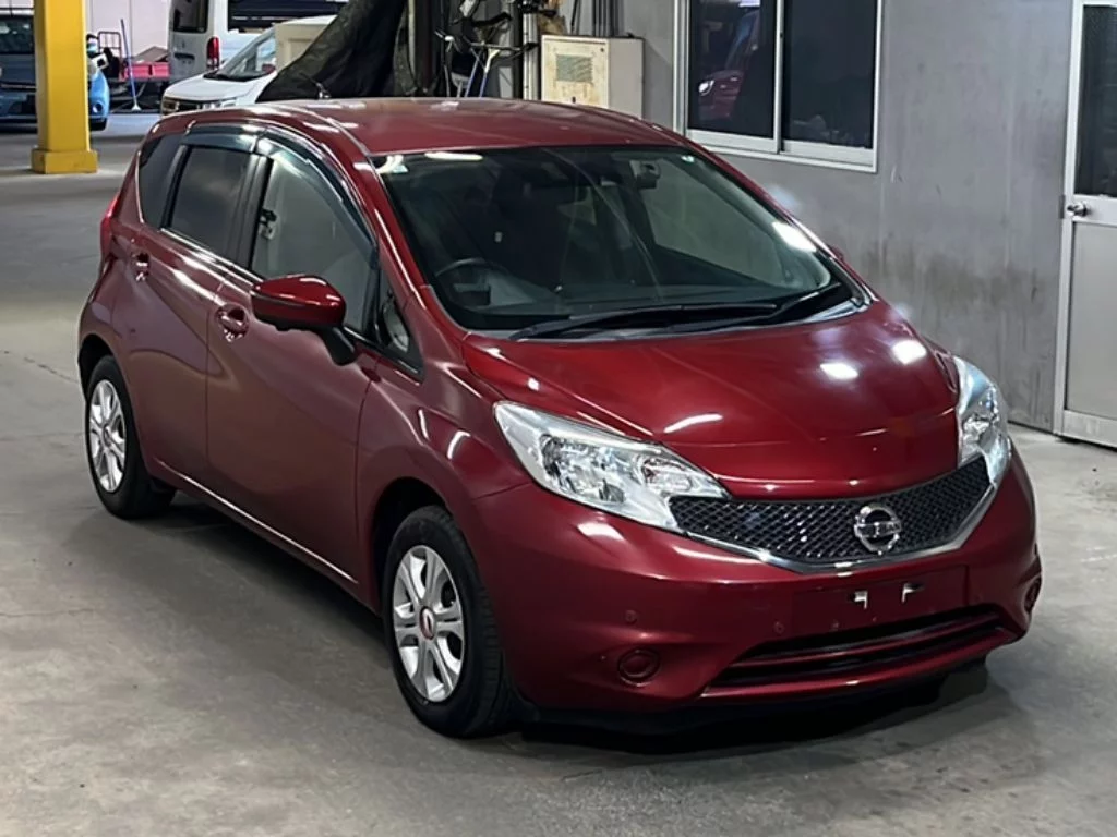 Nissan Note  с аукциона в Японии