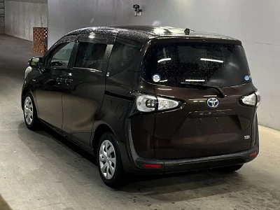 Toyota Sienta