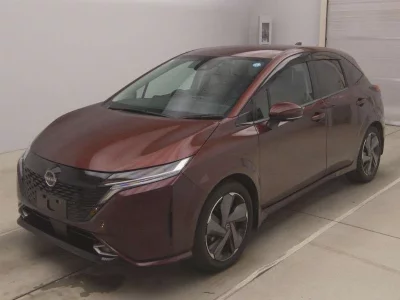 NISSAN AURA