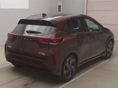 NISSAN AURA