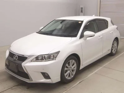 Lexus CT200h