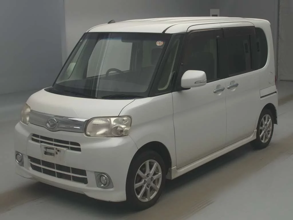 Daihatsu Tanto  с аукциона в Японии