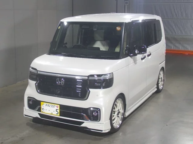 Honda N BOX CUSTOM  с аукциона в Японии