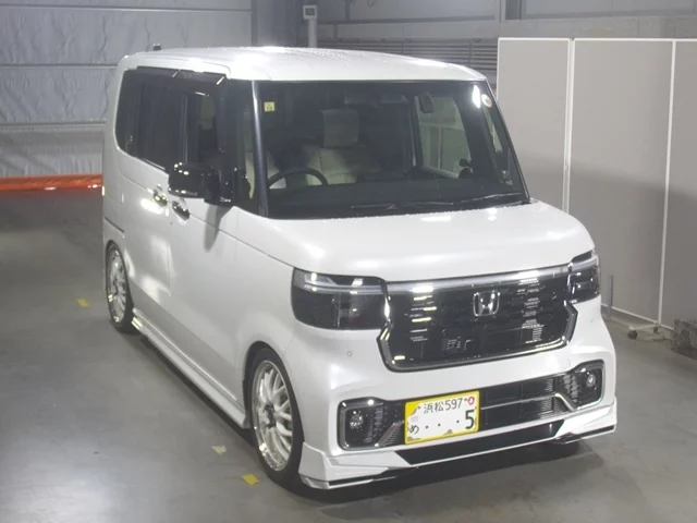Honda N BOX CUSTOM  с аукциона в Японии