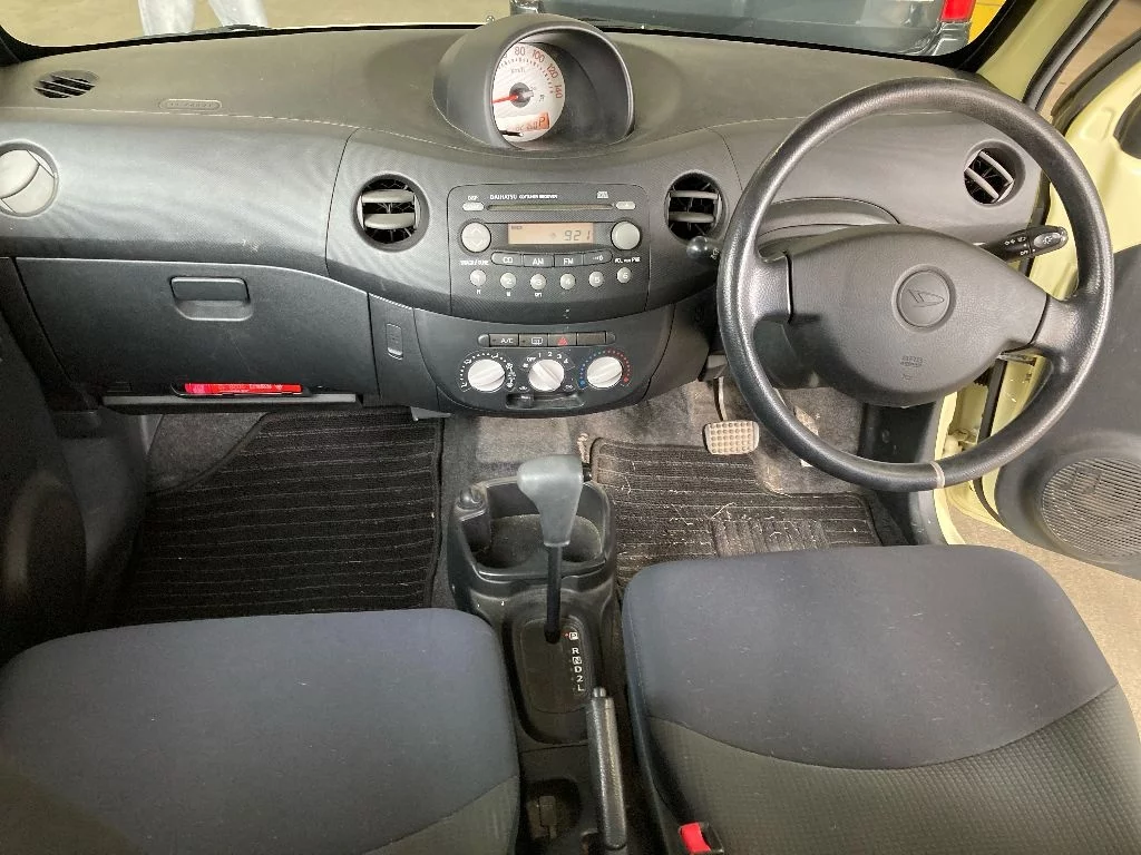 Daihatsu Esse  с аукциона в Японии