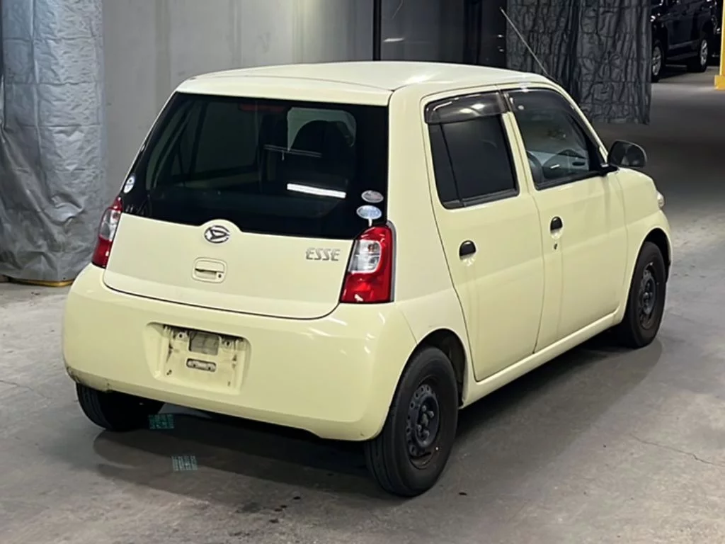 Daihatsu Esse  с аукциона в Японии