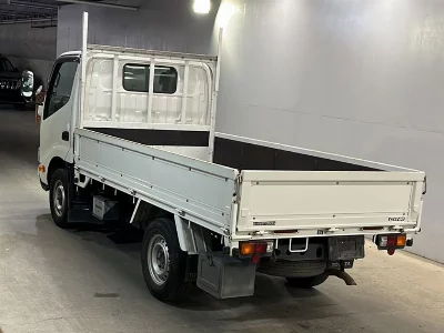TOYOTA DYNA TRUCK