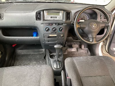 Toyota SUCCEED VAN