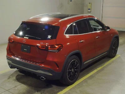 MERCEDES BENZ GLA