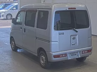 Toyota Pixis Van