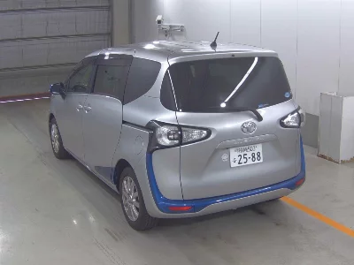 Toyota Sienta