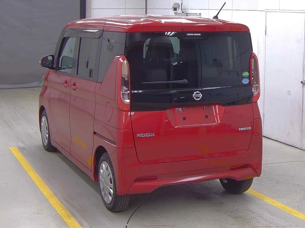 Nissan Roox  с аукциона в Японии