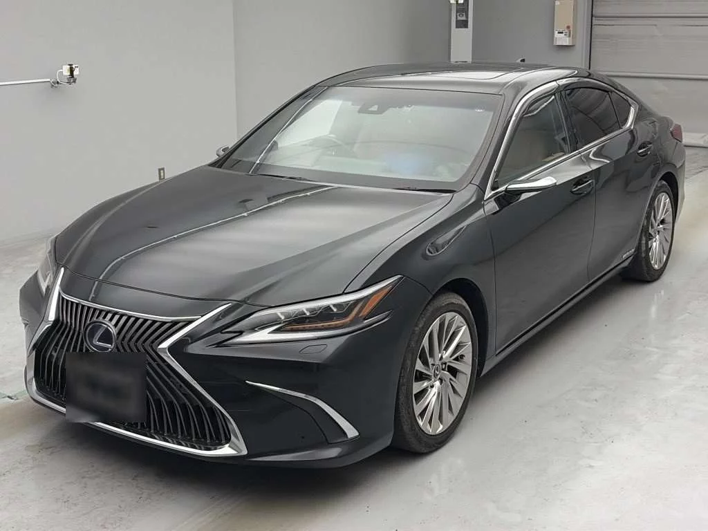 Lexus ES300h  с аукциона в Японии