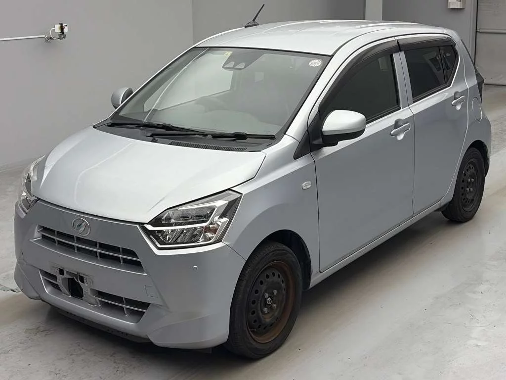 Daihatsu Mira e:S  с аукциона в Японии