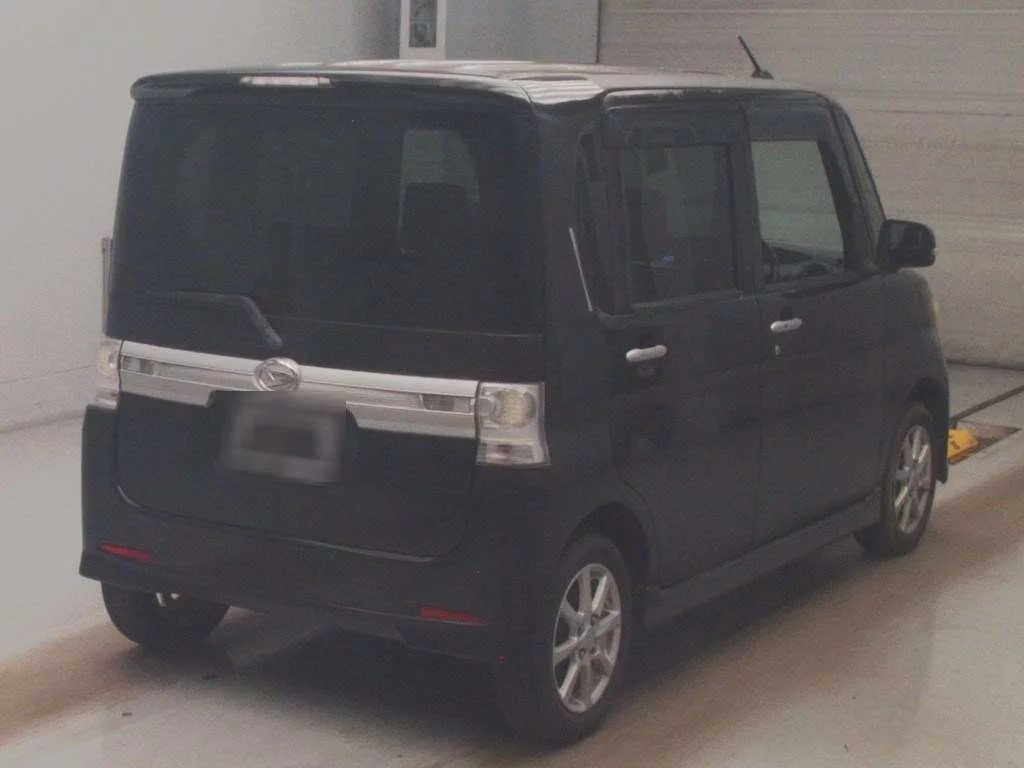 Daihatsu Tanto  с аукциона в Японии