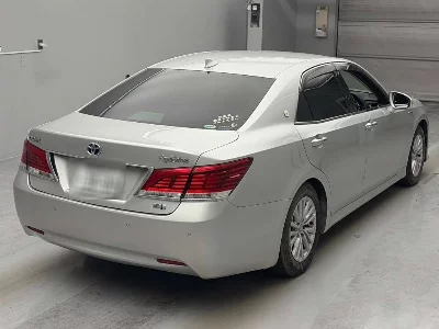 Toyota CROWN HYBRID