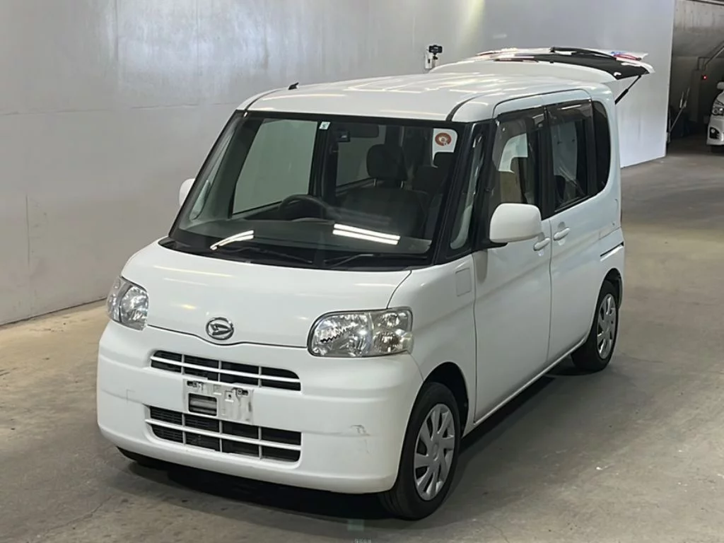 Daihatsu Tanto  с аукциона в Японии