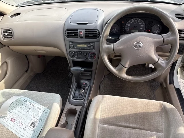 Nissan Sunny  с аукциона в Японии