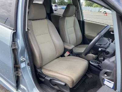 Honda FIT SHUTTLE HYBRID