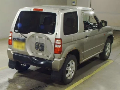Mitsubishi Pajero Mini