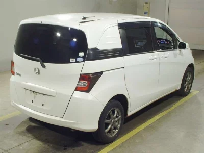 Honda Freed Spike
