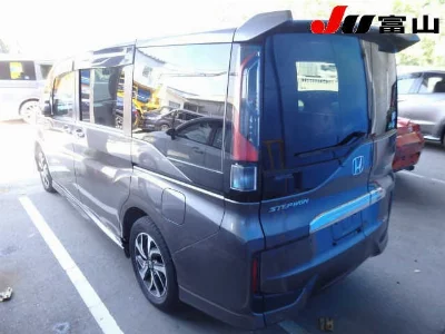 Honda STEPWGN SPADA