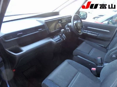 Honda STEPWGN SPADA