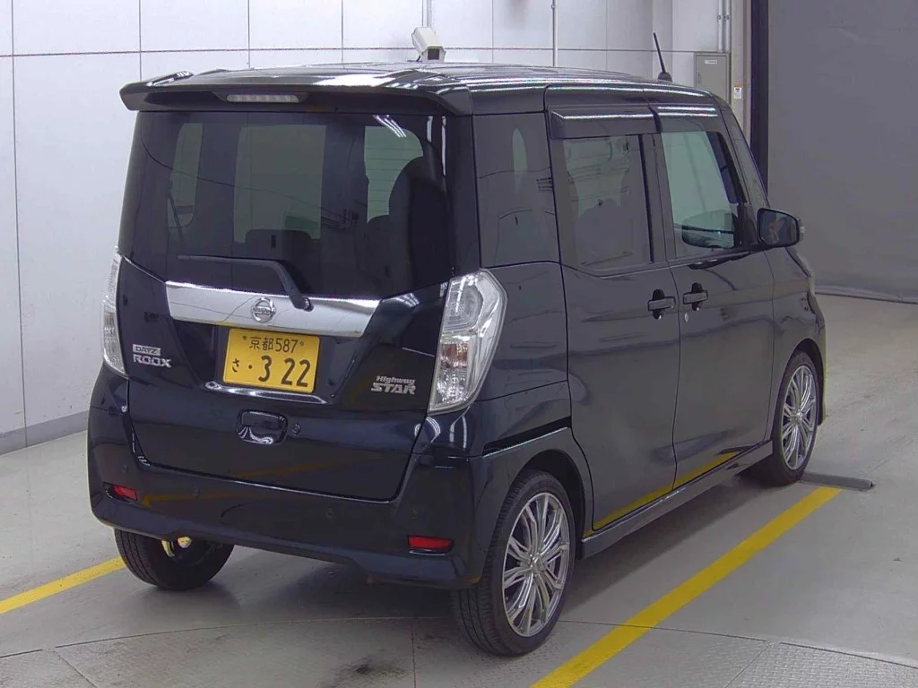 Nissan Dayz Roox  с аукциона в Японии