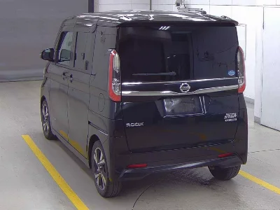 NISSAN ROOX