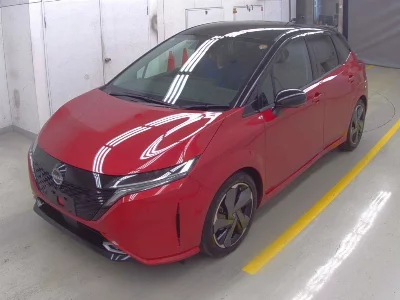 NISSAN AURA