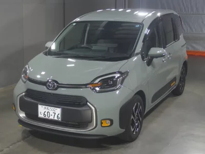 Toyota Sienta