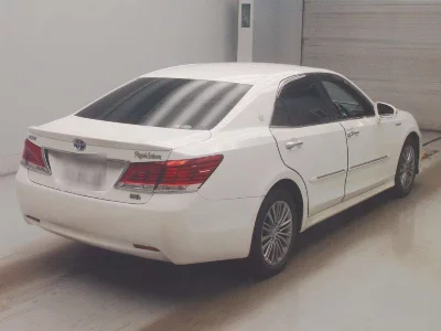 Toyota CROWN HYBRID