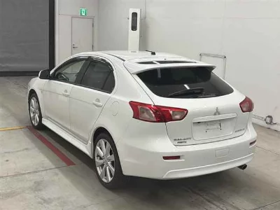 Mitsubishi GALANT FORTIS SPORTBACK