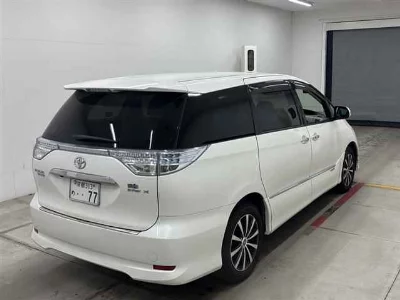 Toyota Estima Hybrid