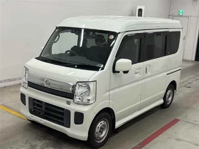 Nissan NV100 Clipper Rio