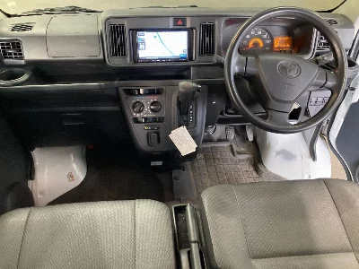 TOYOTA PIXIS VAN