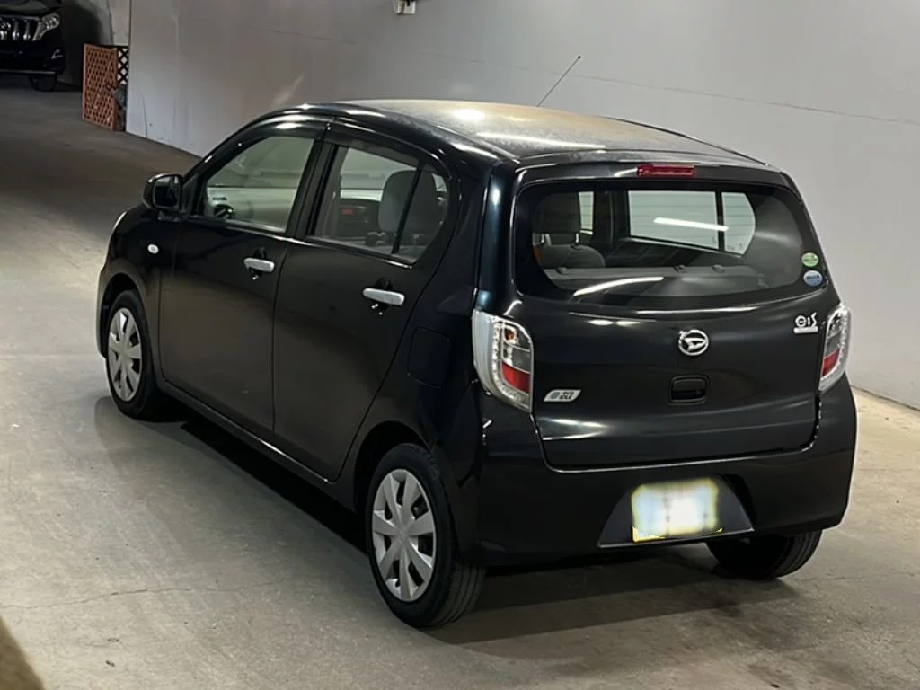 Daihatsu Mira e:S  с аукциона в Японии