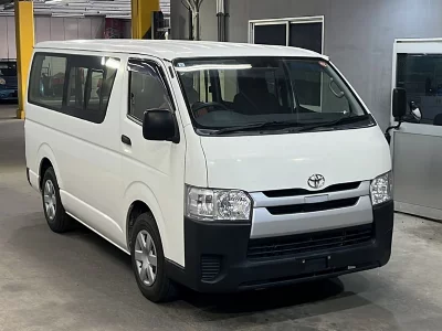 TOYOTA REGIUS VAN